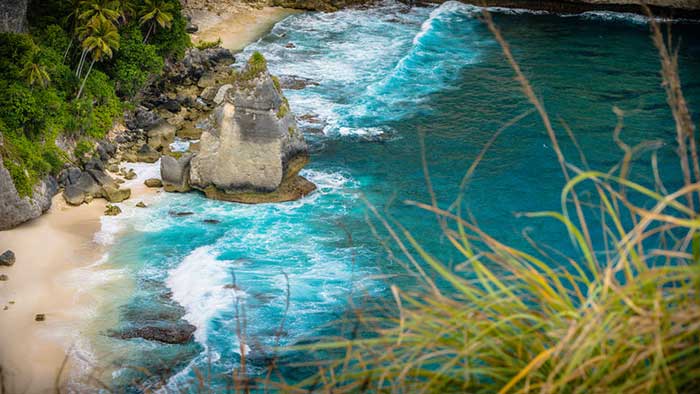Pantai Atuh Paket Wisata Nusa Penida Murah